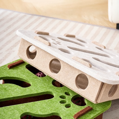 Plateau de jeu interactif en feutrine - Carré - LePetitChat